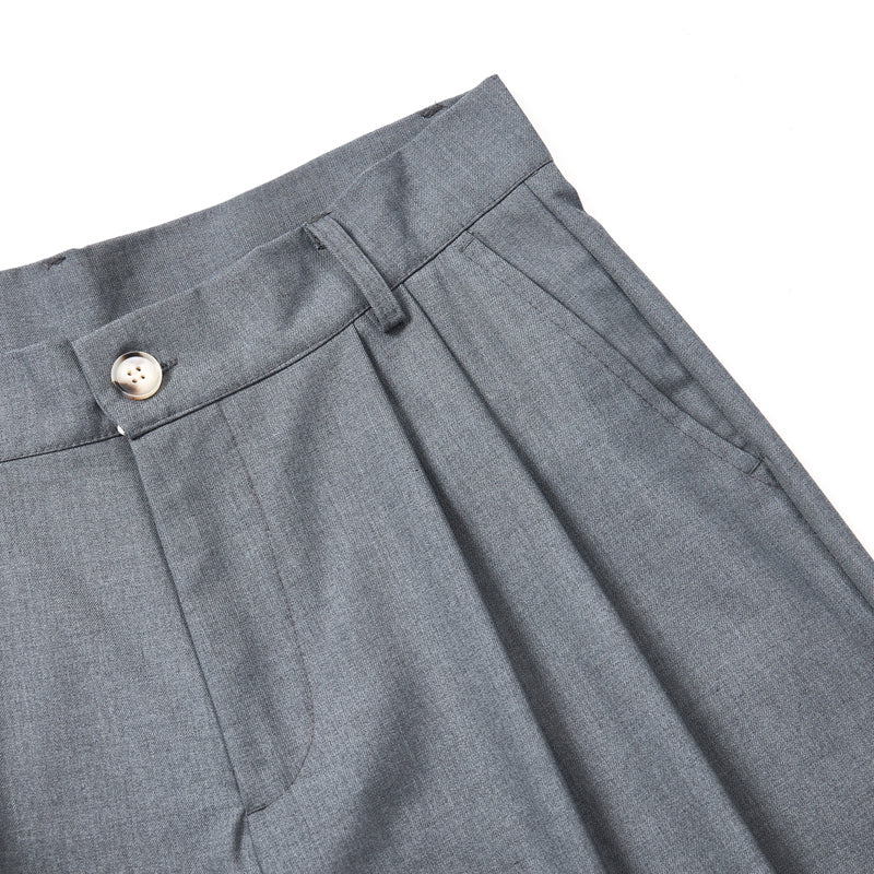 Bermudas de corte holgado con doble pliegue