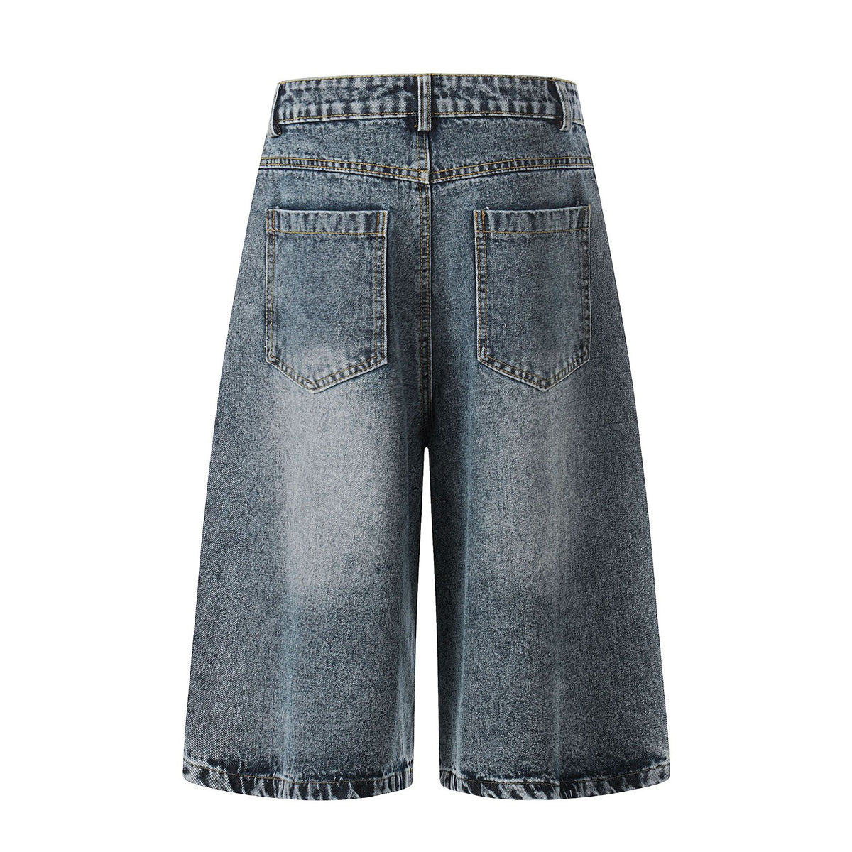 Bermudas vaqueras rasgadas con parches de camuflaje