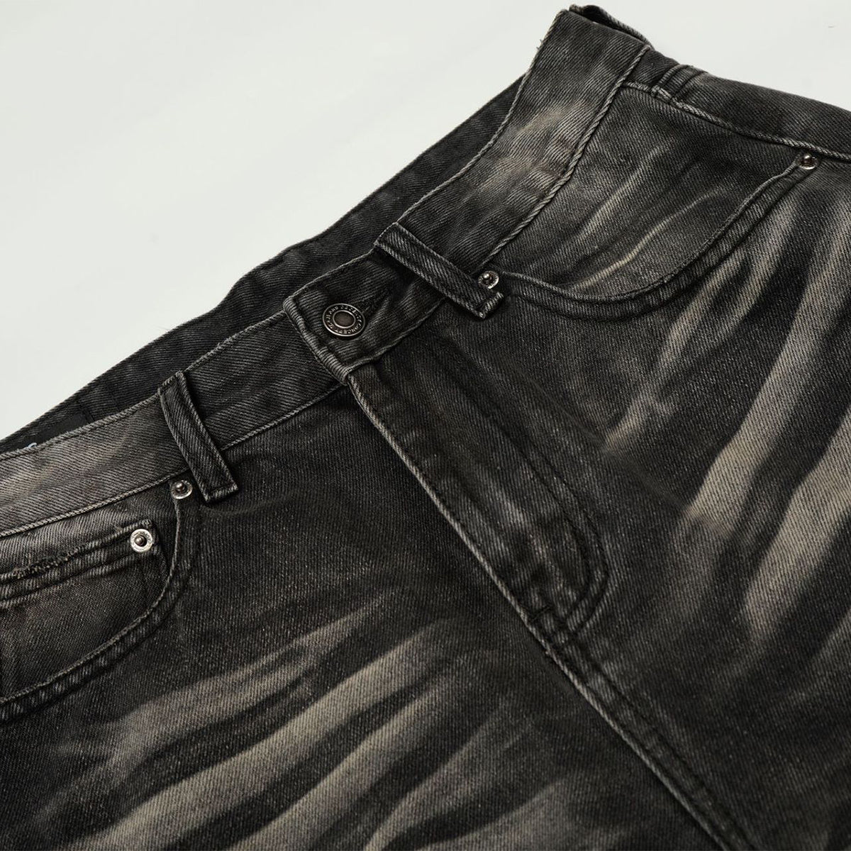Premium High Street Hand-Rubbed Whisker Loose Jeans