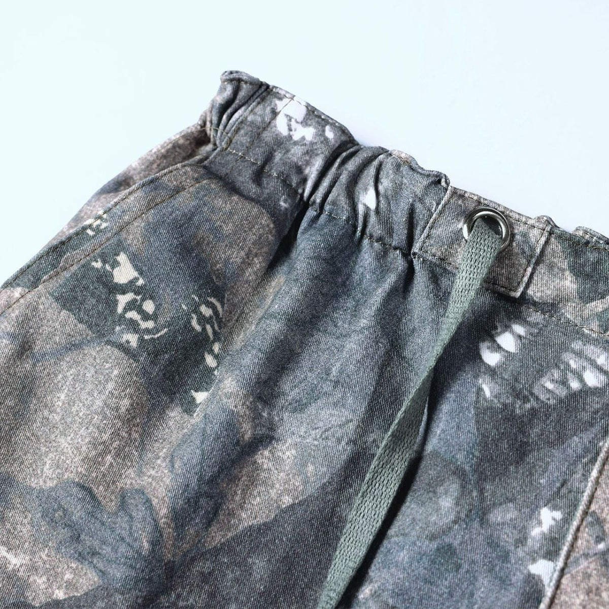 Camo Print Multi Pocket Cargo Drawstring Waist Pants