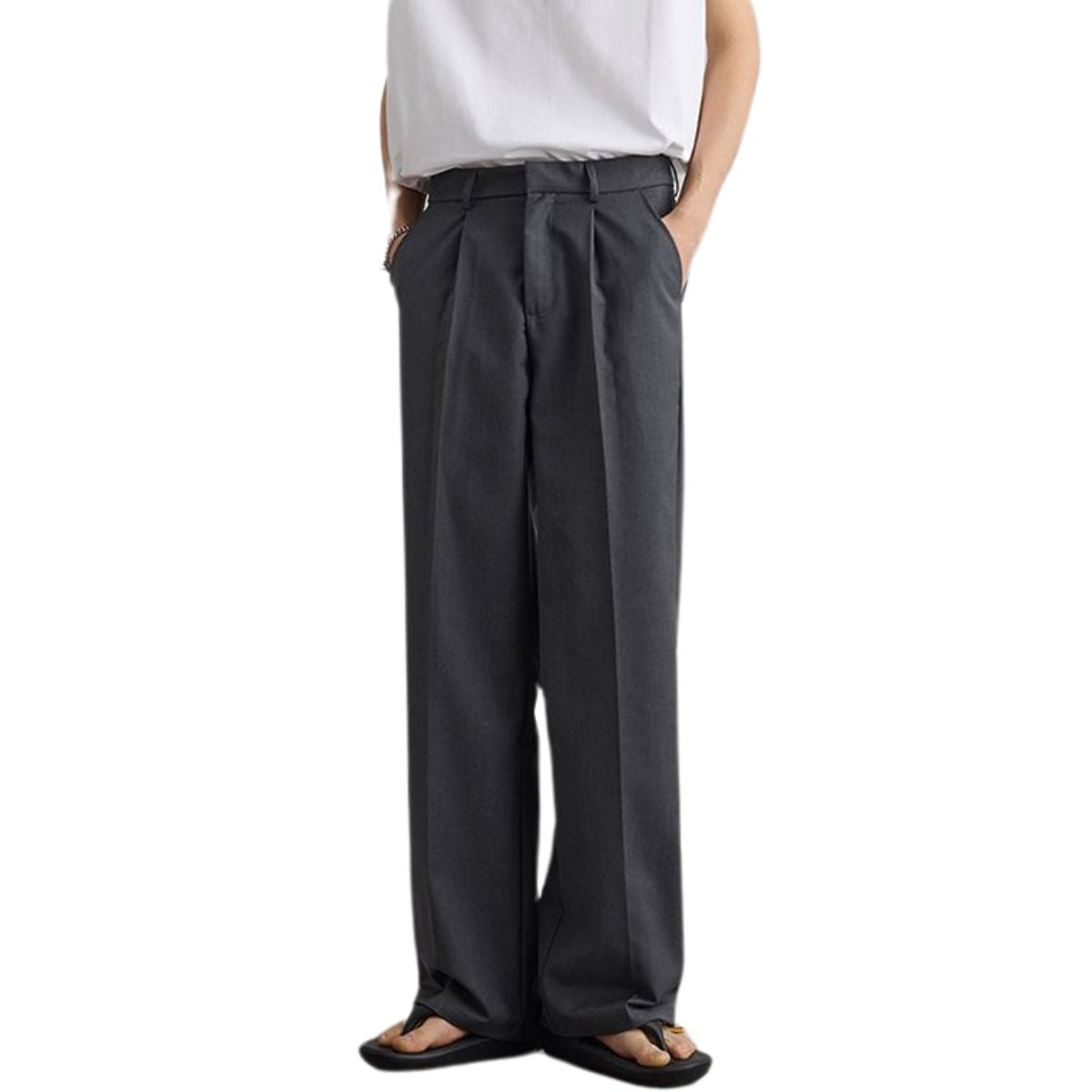 Solid-Color Single Pleat Trousers