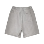 Pantalones cortos desgastados y descoloridos