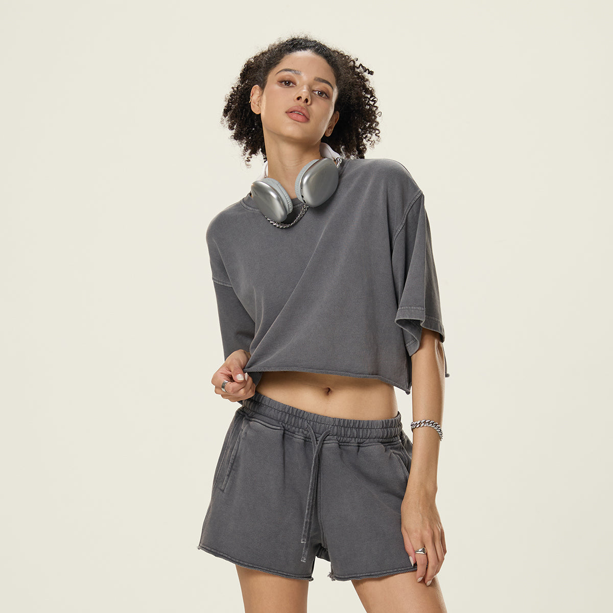 Camiseta corta vintage lavada con bordes sin rematar, 8.4 oz