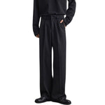 Solid-Color Single Pleat Trousers