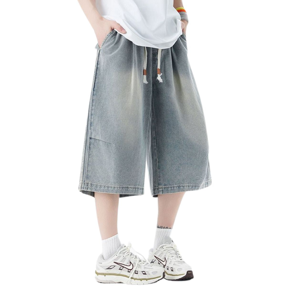 Pantalones vaqueros cortos lavados con cintura con cordón