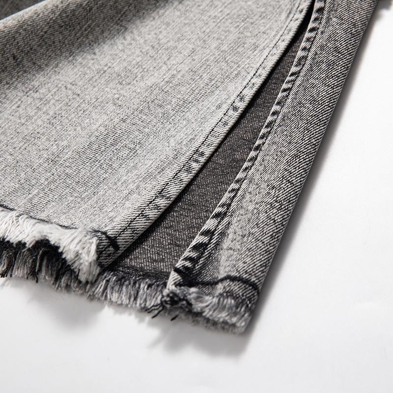 Falda vaquera con bordado de perlas y lavado vintage