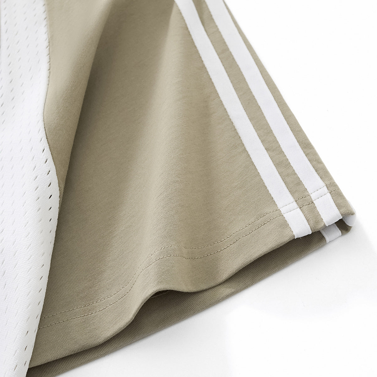 Raglan Sleeve Mesh Panel Sporty Tee