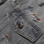 Shorts vaqueros con mariposas bordadas y adornados con perlas