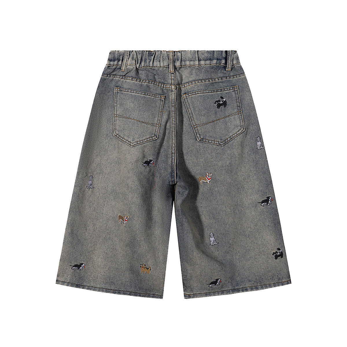 Bermudas vaqueras rasgadas con parches de camuflaje