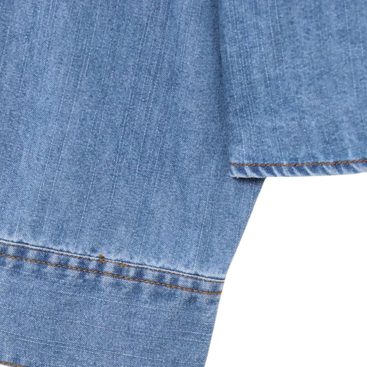 Vestido midi vaquero sin mangas con botones y aberturas en la parte delantera