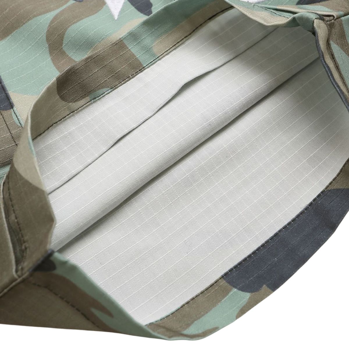 Vintage Camo Star Embroidered Cargo Shorts