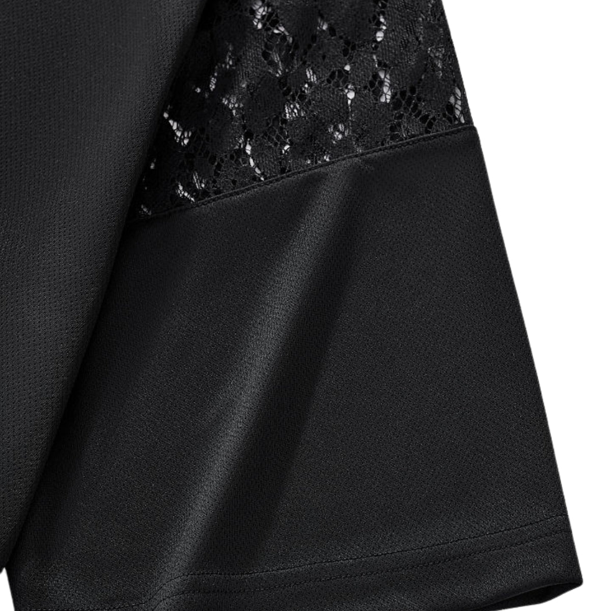 Openwork Lace-Stitching V-Neck Boxy Tee