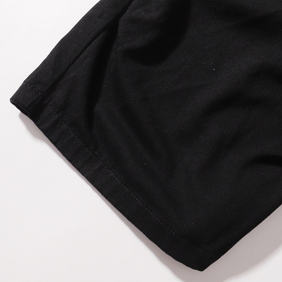 Bermudas con lavado vintage y salpicaduras de tinta