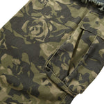 Pantalones vaqueros holgados con estampado de serpiente