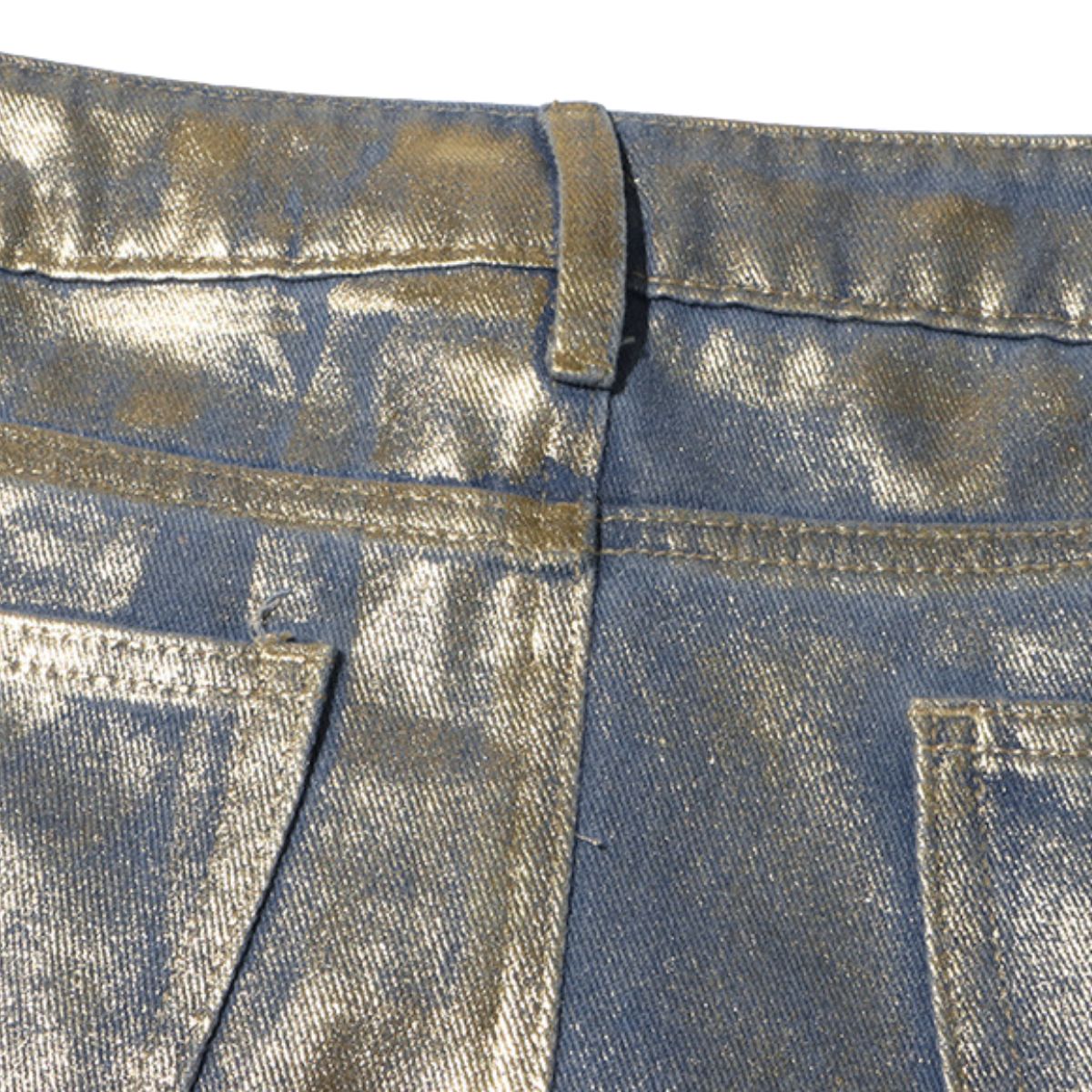 Falda vaquera con bordado de perlas y lavado vintage