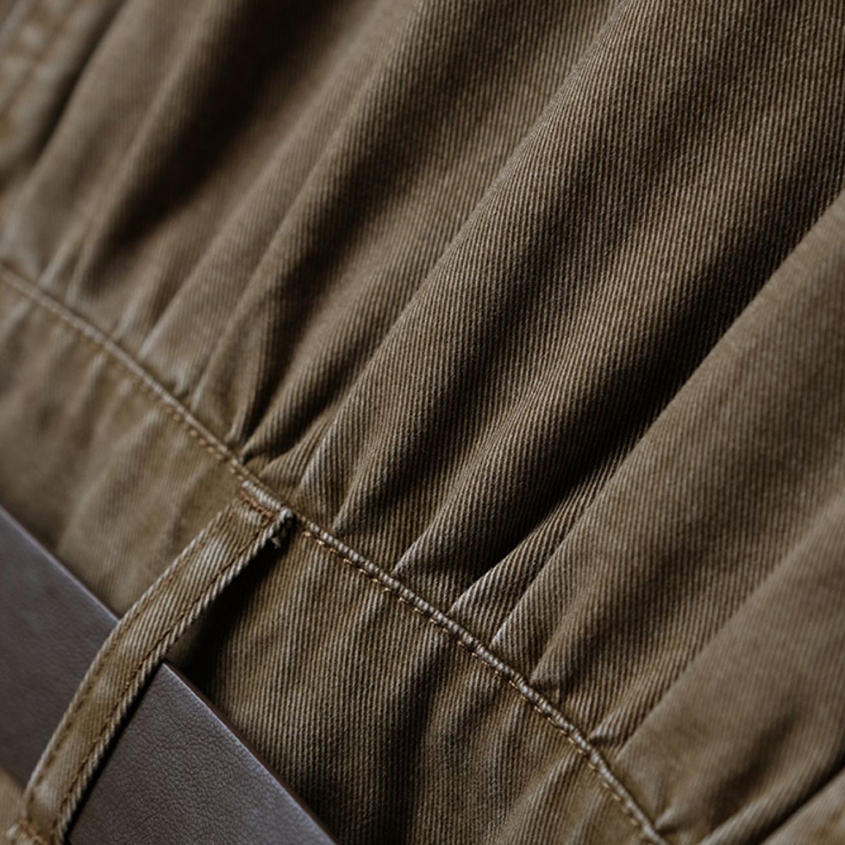 Minivestido vaquero de manga corta con cinturón