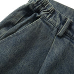 Pantalones vaqueros holgados con estampado de serpiente