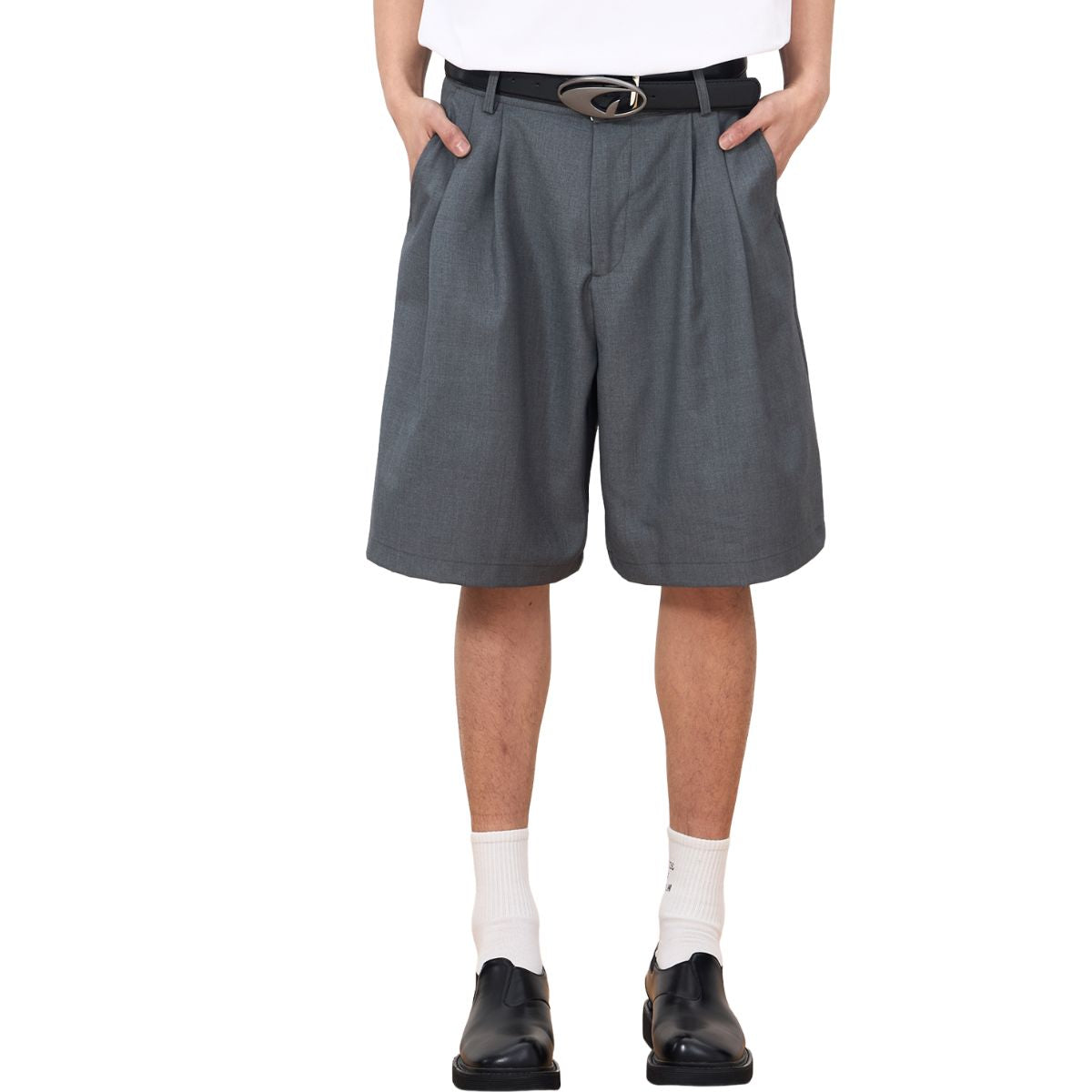 Bermudas de corte holgado con doble pliegue