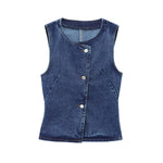 Shorts vaqueros con mariposas bordadas y adornados con perlas