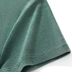 Camiseta de algodón lavado, corte entallado y cintura plisada, 8.4 oz