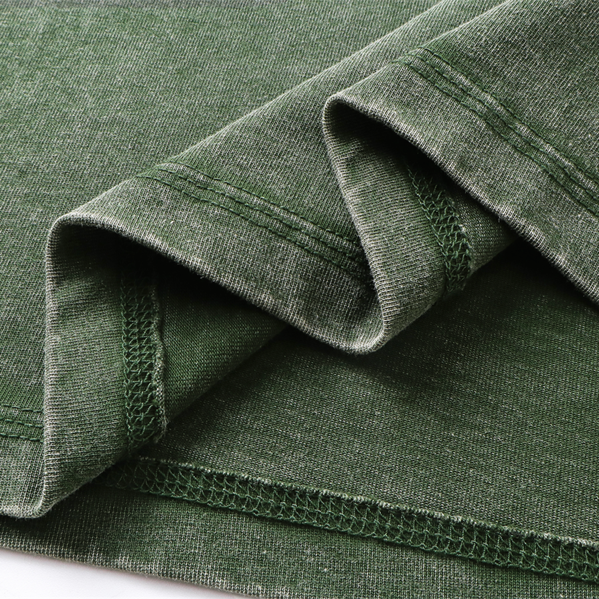 Camiseta lavada de corte holgado y peso pesado de 8.25 oz