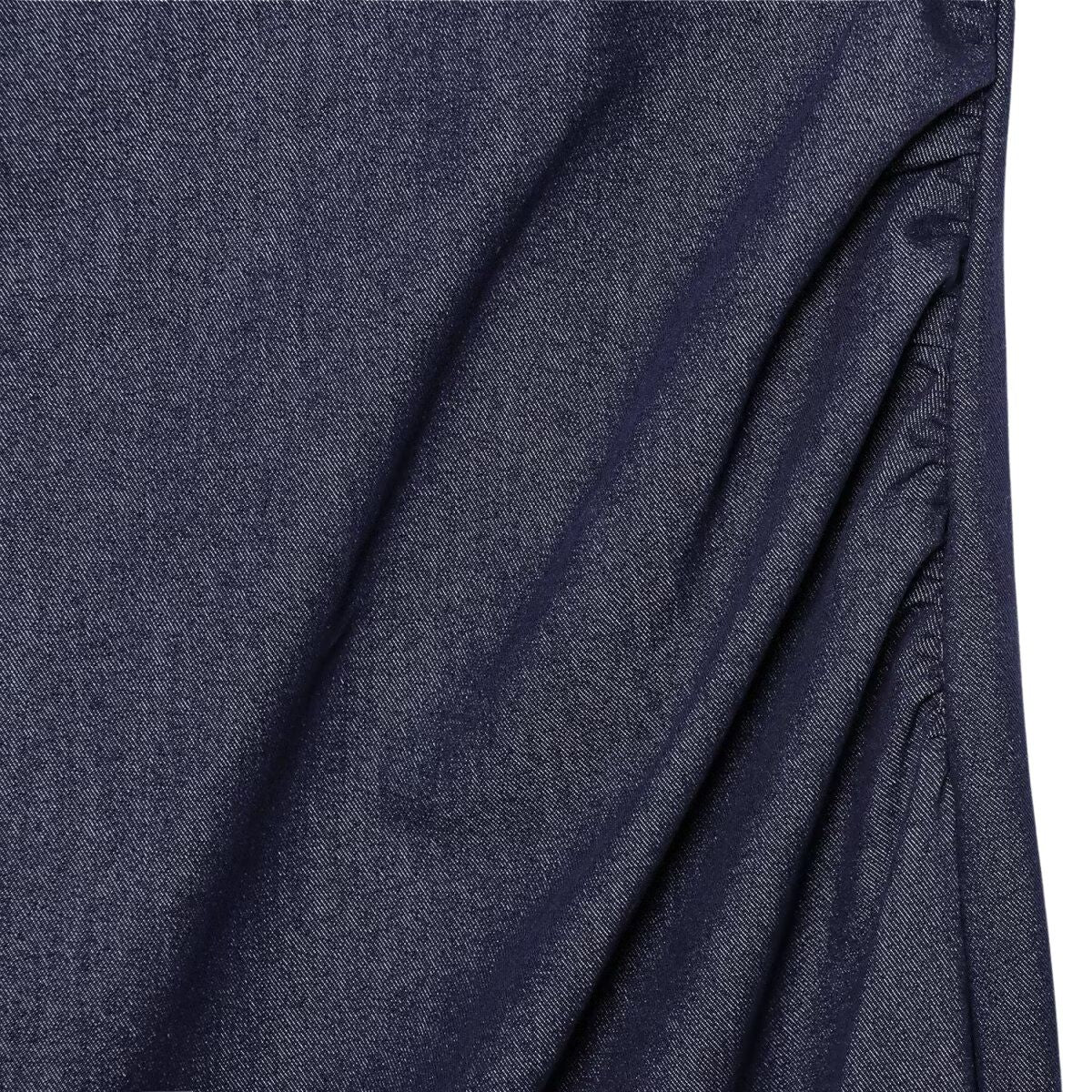 Falda vaquera con bordado de perlas y lavado vintage