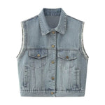 Shorts vaqueros con mariposas bordadas y adornados con perlas