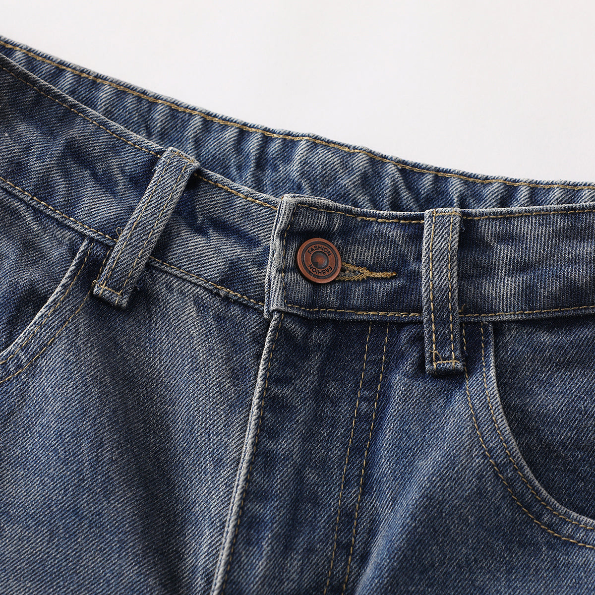Faded Wash Panel Stitching Barrel-Leg Jeans