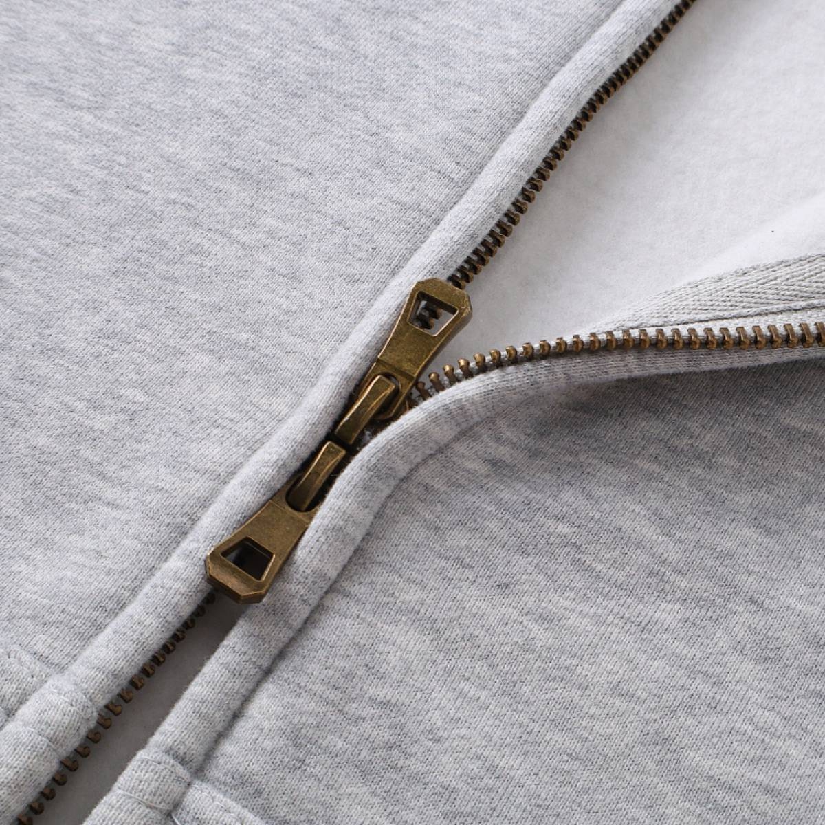 Sudadera con capucha y cremallera lavada de doble cursor