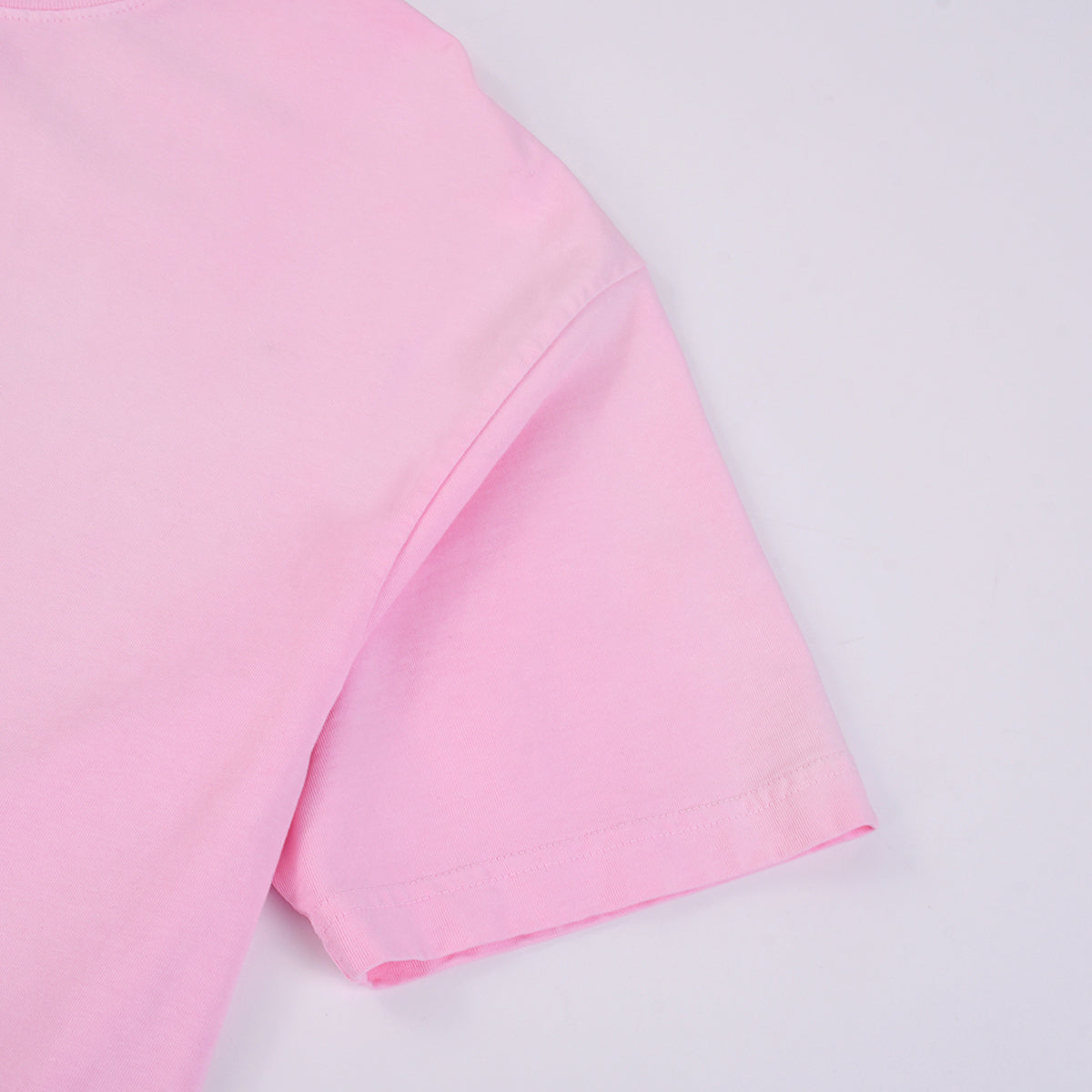 Camiseta rosa lavada a la piedra para mujer de 7.5 oz