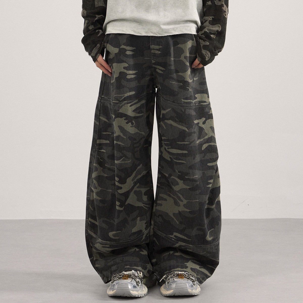 Camo Print Cargo Wide Leg Denim Jeans
