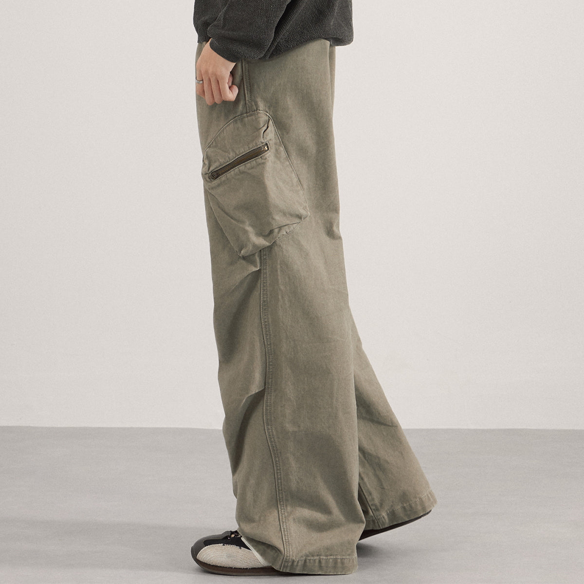 Relaxed Fit Tactical Cargo Zipper Pants