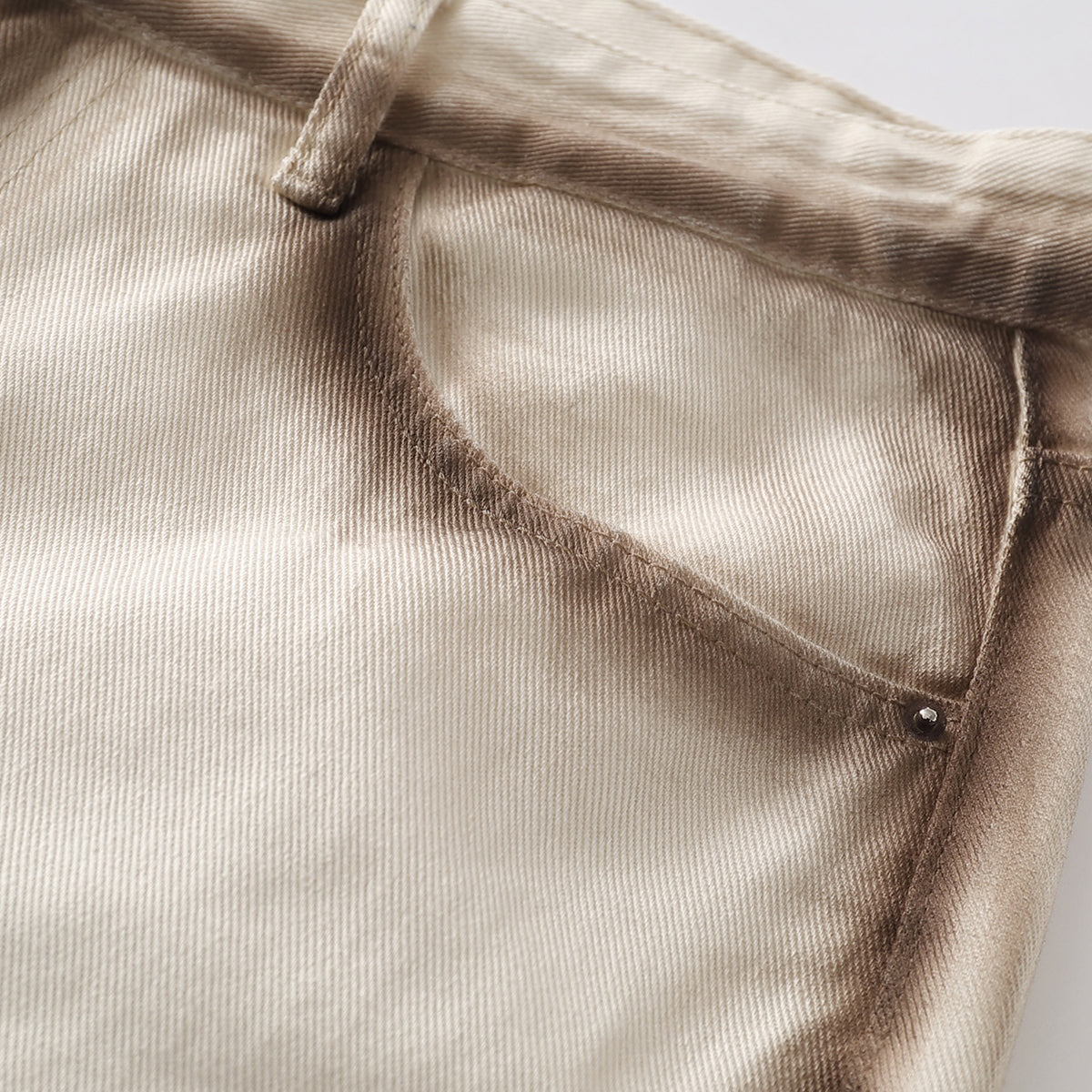 Contrast Edge Washed Wide-Leg Jeans