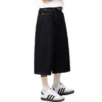 Pantalones cortos de mezclilla con orillo negro