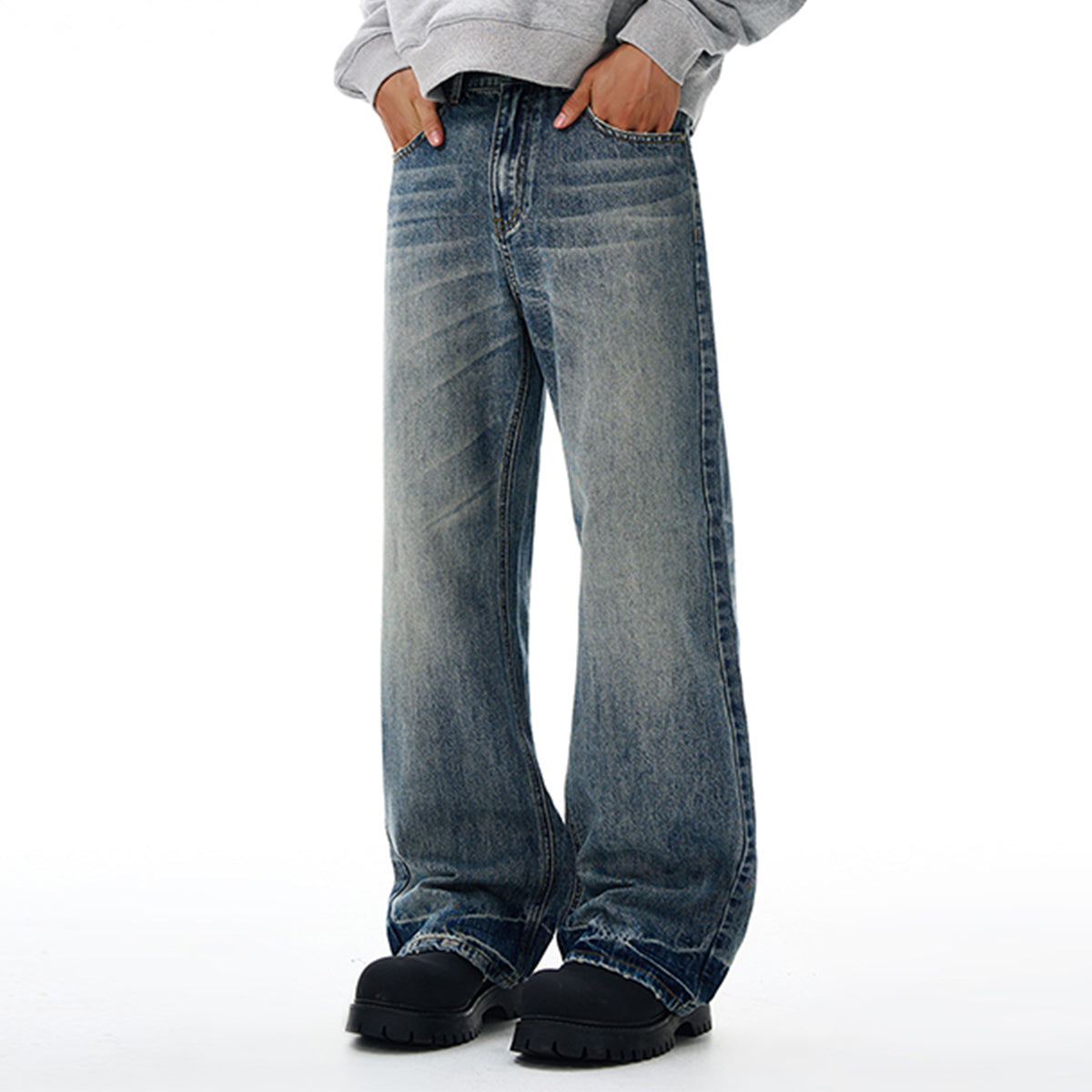 Distressed Hem Light Wash Wide Leg High Rise Jeans