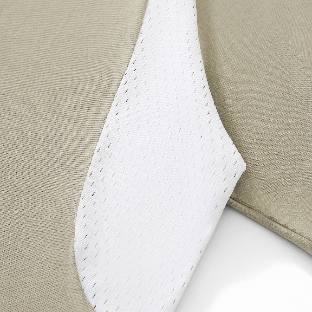 Raglan Sleeve Mesh Panel Sporty Tee
