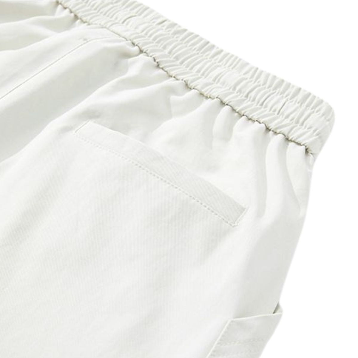 Pantalones cargo de pierna ancha y corte tobillero