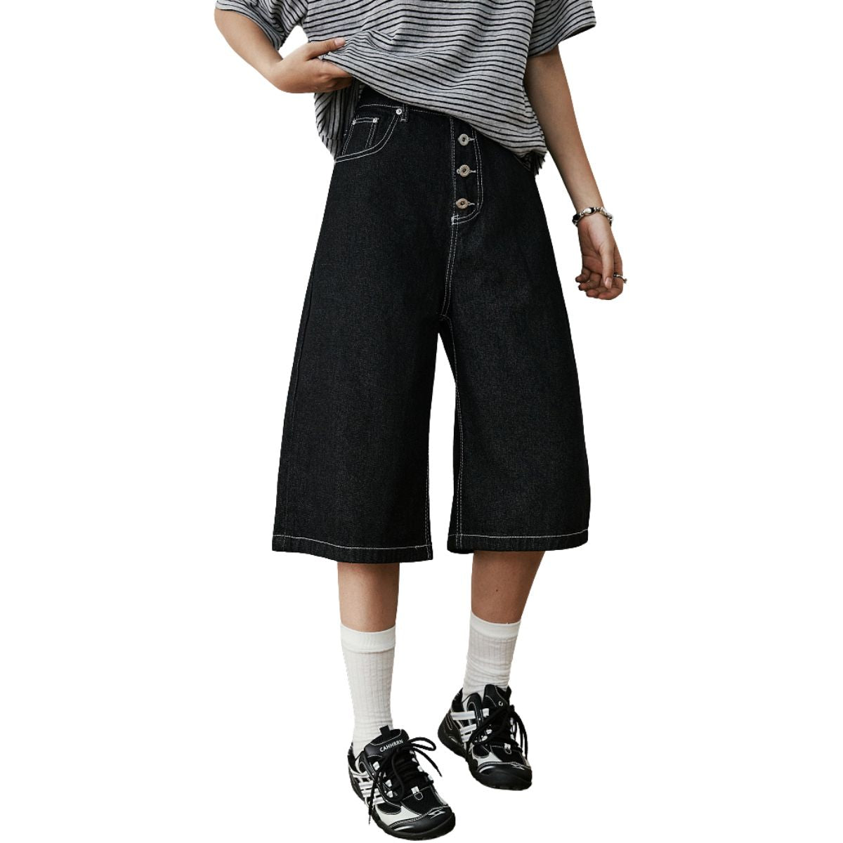 Bermudas con lavado vintage y salpicaduras de tinta