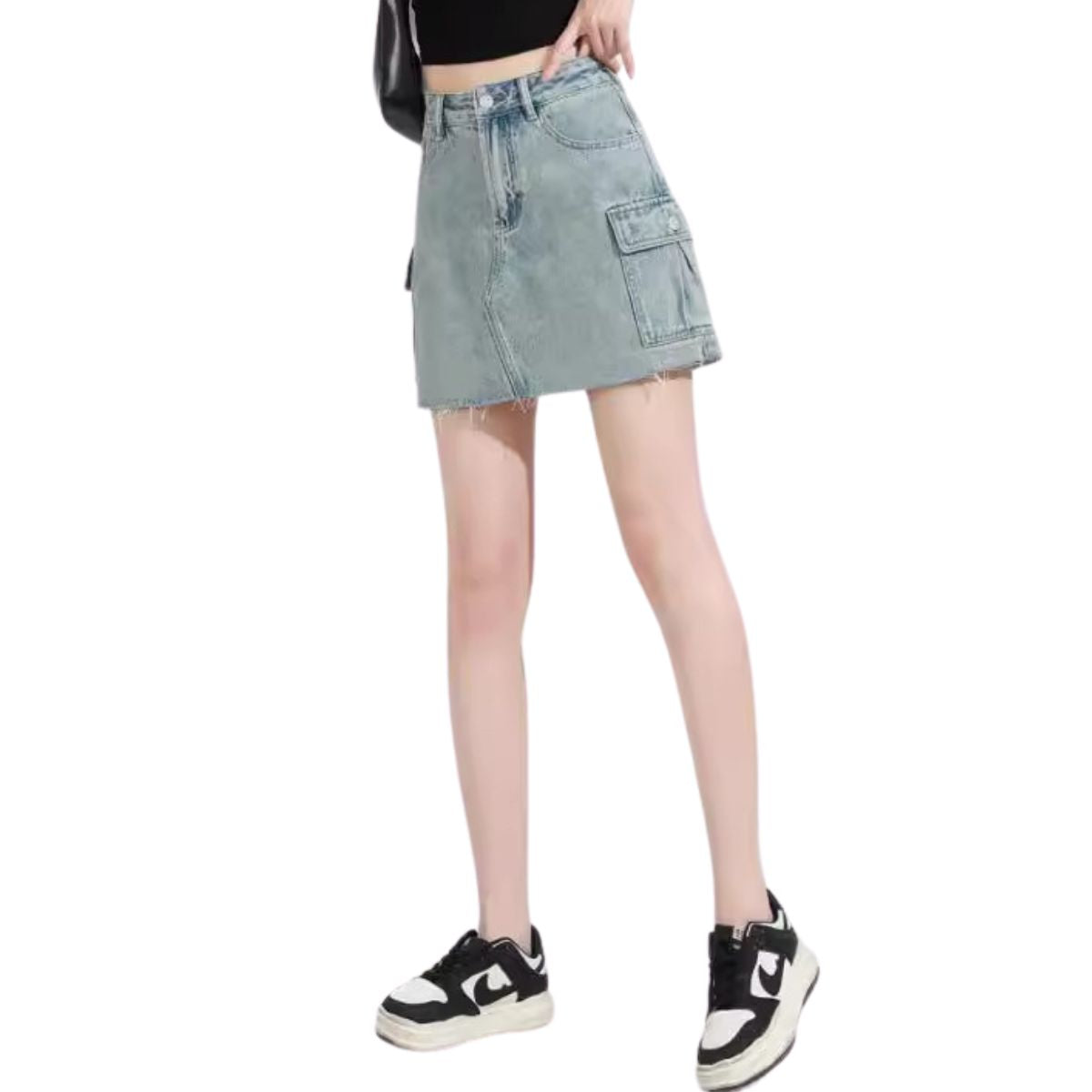 Falda vaquera con bordado de perlas y lavado vintage