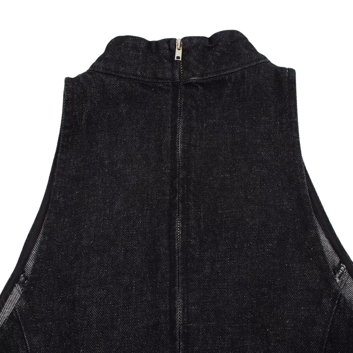 Falda vaquera con bordado de perlas y lavado vintage