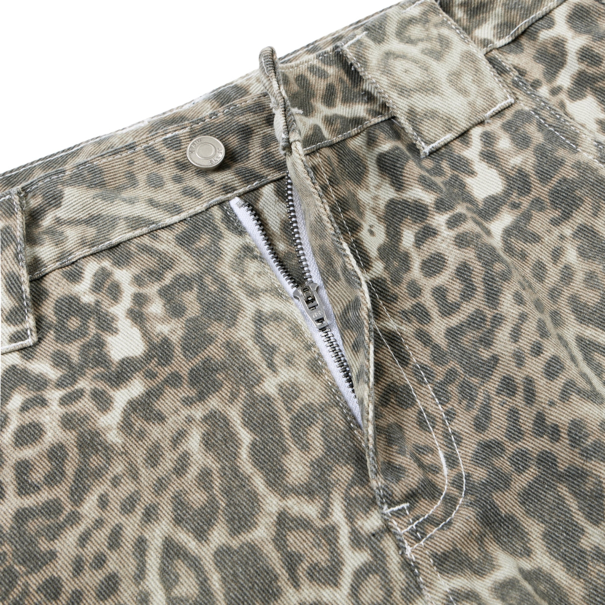 Retro Leopard Baggy Bermuda Shorts