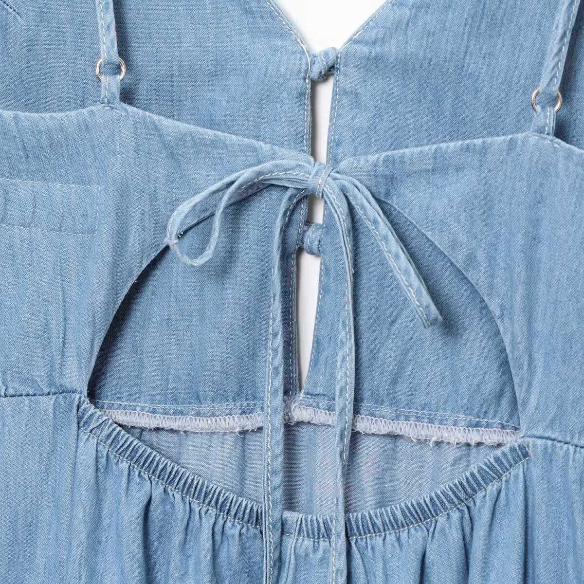 Falda vaquera con bordado de perlas y lavado vintage