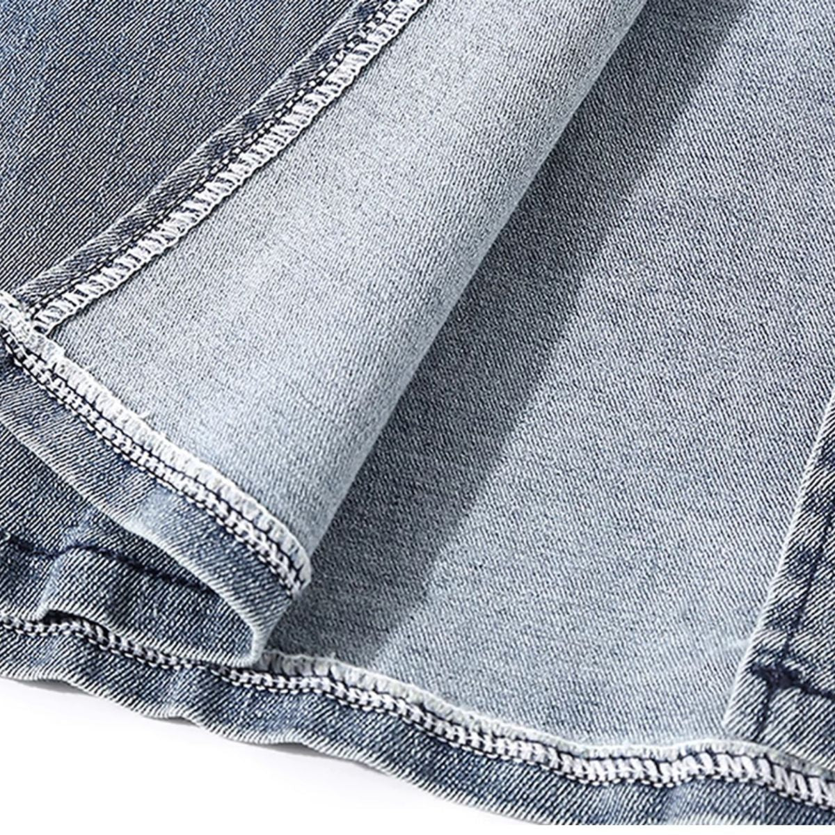 Falda vaquera con bordado de perlas y lavado vintage