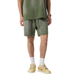 Pantalones cortos desgastados y descoloridos