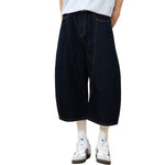 Pantalones cortos de mezclilla con orillo y pernera de barril