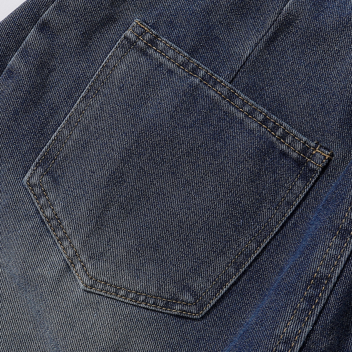 Bermudas vaqueras rasgadas con parches de camuflaje