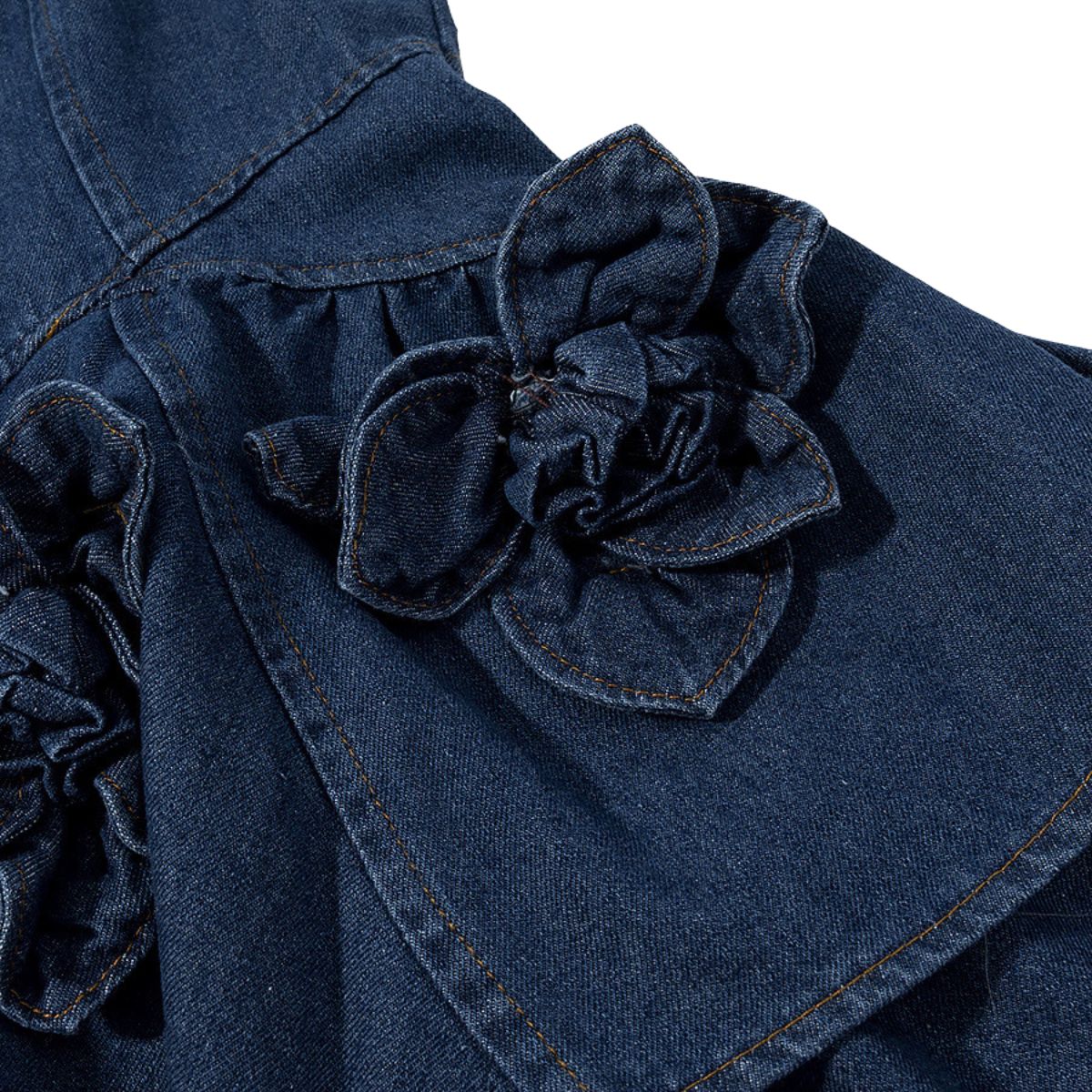 Falda vaquera con bordado de perlas y lavado vintage