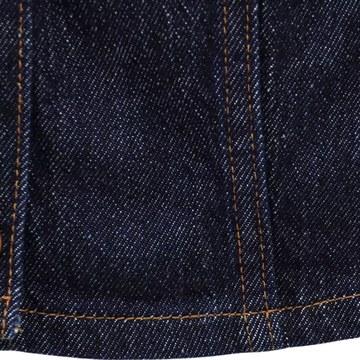 Shorts vaqueros con mariposas bordadas y adornados con perlas