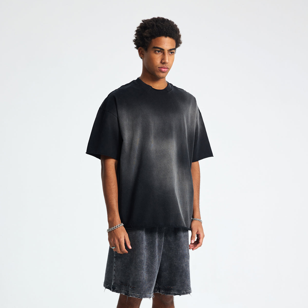 Camiseta lavada con bordes sin rematar de peso pesado de 9 oz