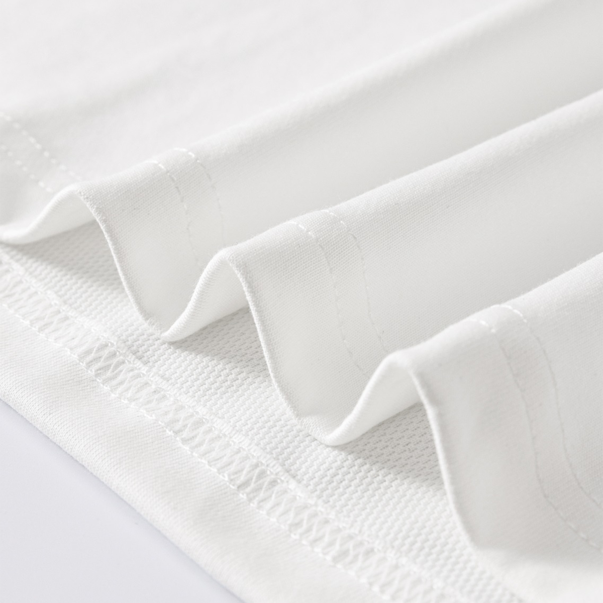 Curved Side Splice Contrast Panel Graphic Tee